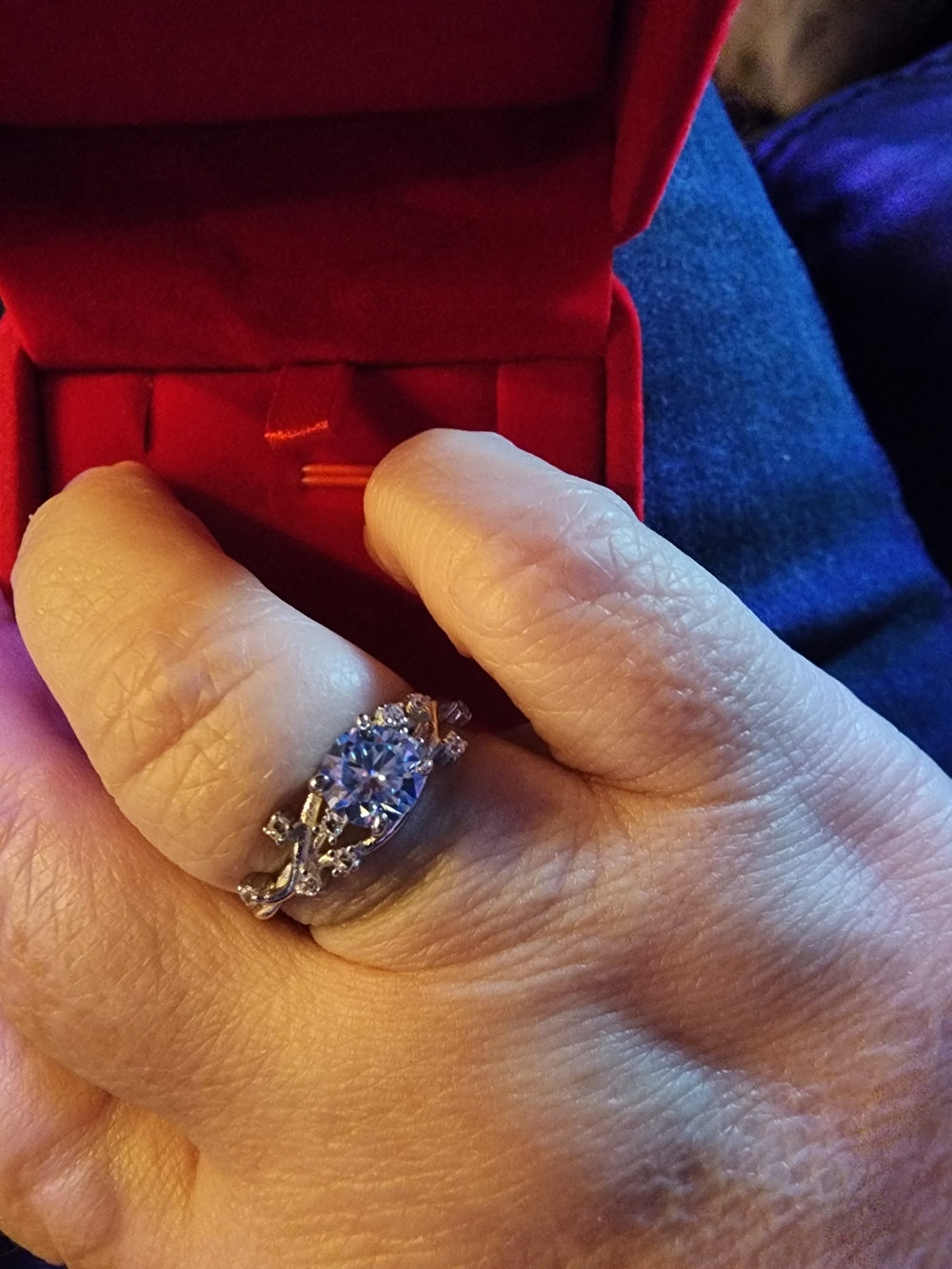 Sterling Silver Floral Ring with I've Blue Moissanite Stone - Size 8